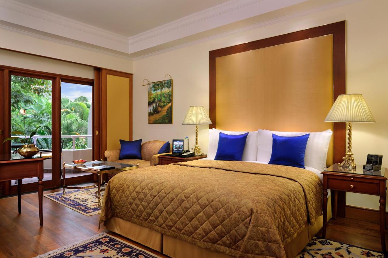 The Oberoi Bengaluru Hotel Exterior foto A room at the Taj Bengal