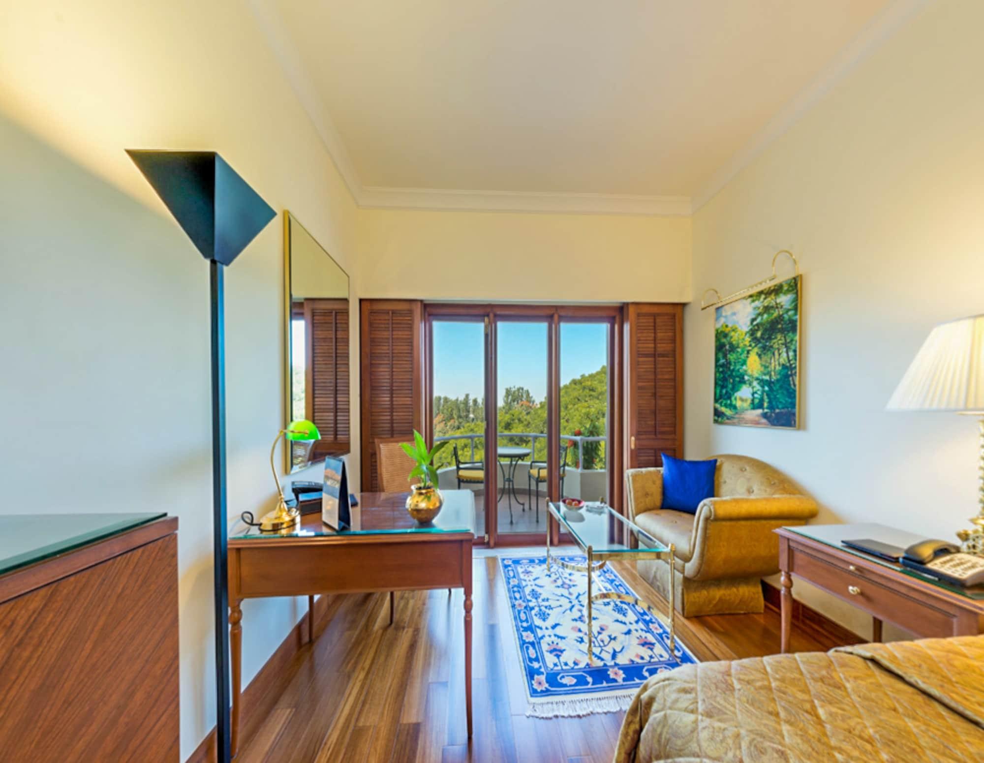 The Oberoi Bengaluru Hotel Exterior foto A room at the Taj Bengal