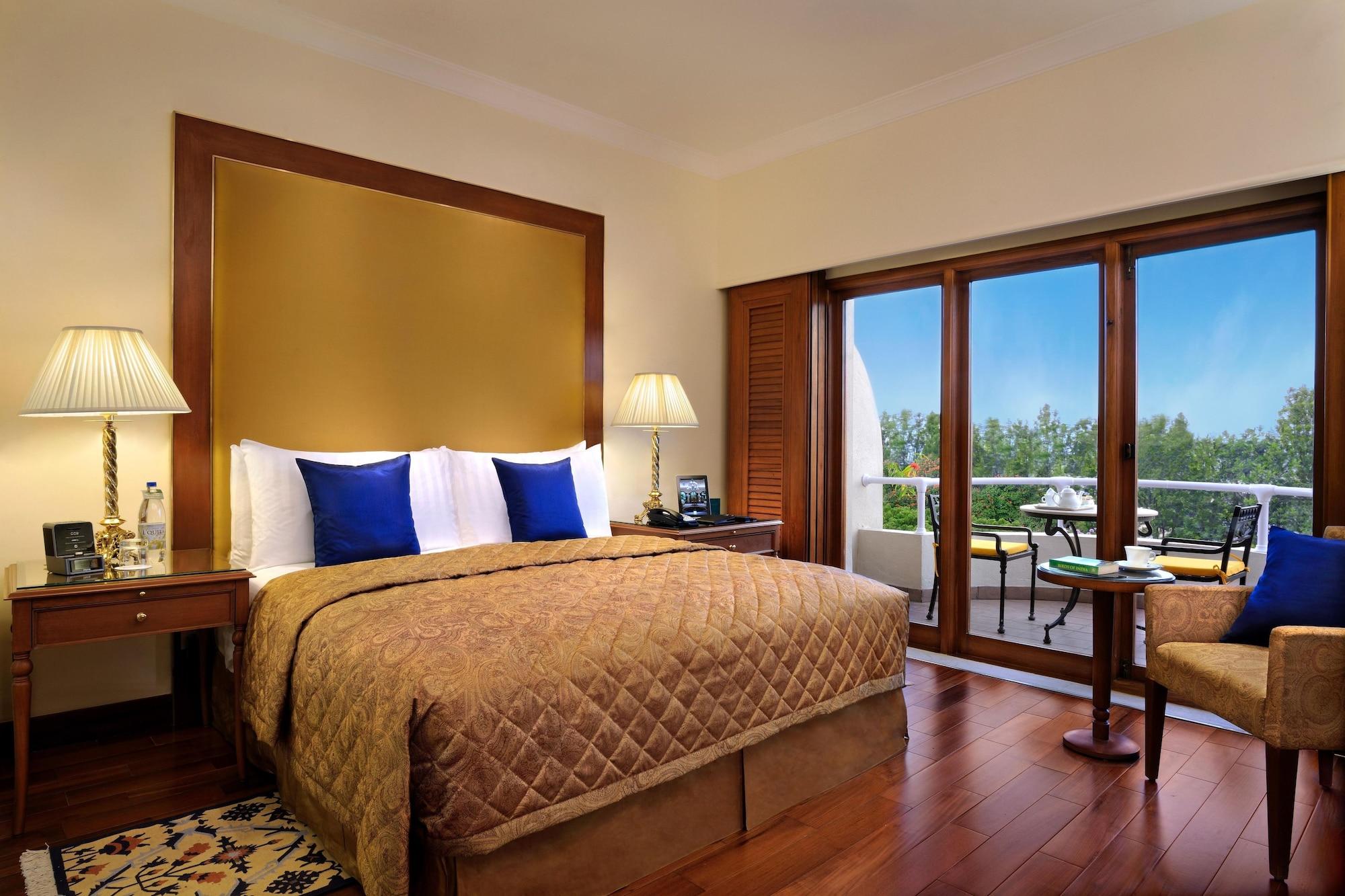 The Oberoi Bengaluru Hotel Exterior foto A room at the Taj Bengal