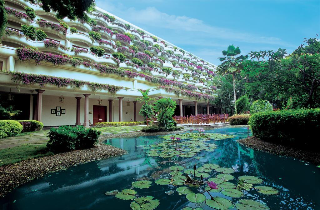 The Oberoi Bengaluru Hotel Exterior foto