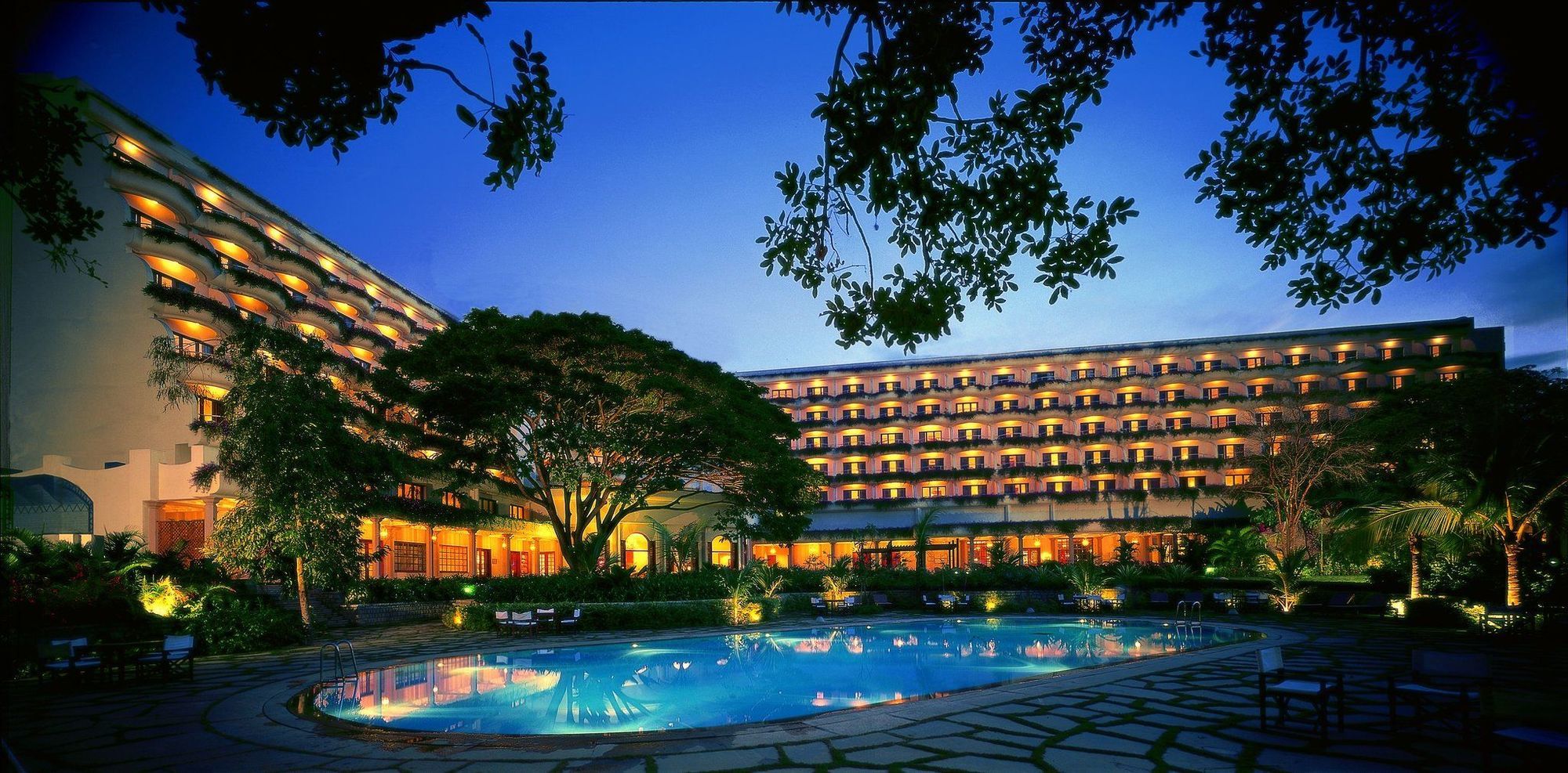 The Oberoi Bengaluru Hotel Exterior foto